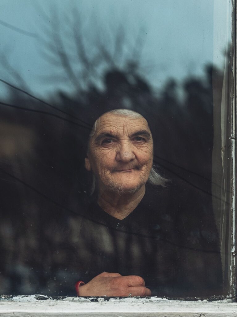 Waiting, photographed by Cristina Venedict. One Frame honourable mention, Shoot The Frame 2025.